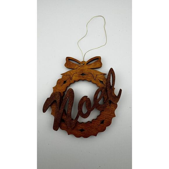 Rustic Wooden ‘Noel’ Christmas Wreath Ornament - Picture 1 of 3